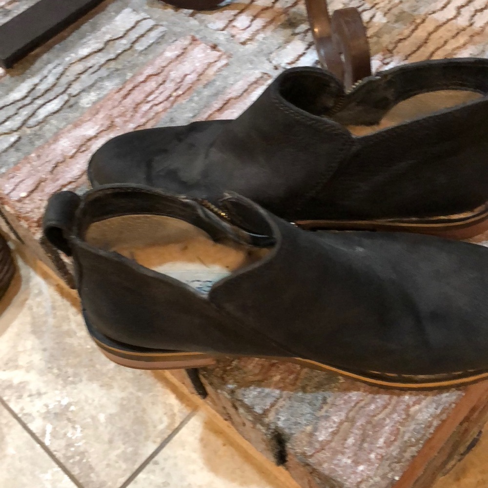 Ugg ankle boot